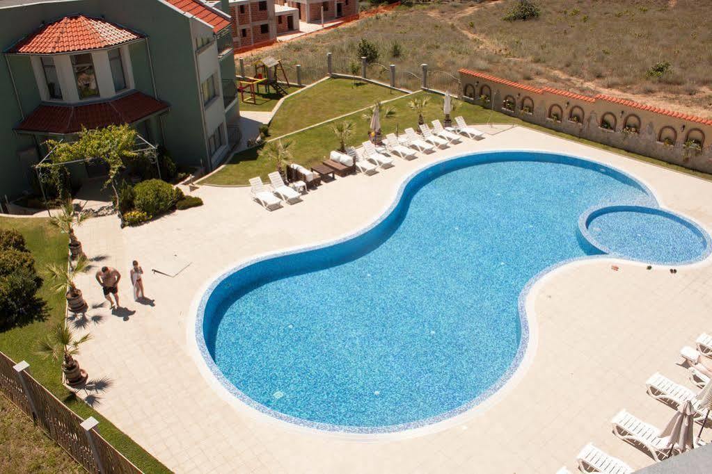 Gardenia Vacation Settlement Aparthotel Sozopol Exterior photo